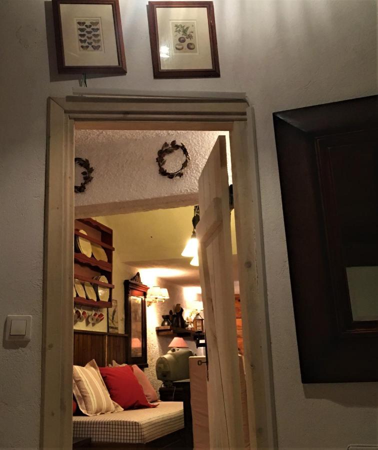 Dandy Villas Agoriani - Chalet Ivoni - Fireplace Eptalofos Bagian luar foto