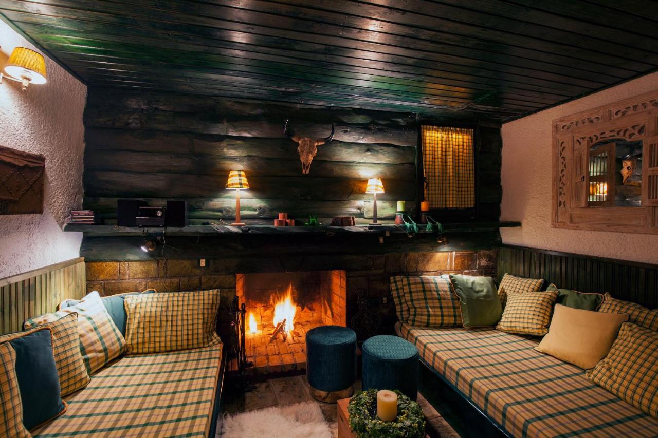 Dandy Villas Agoriani - Chalet Ivoni - Fireplace Eptalofos Bagian luar foto
